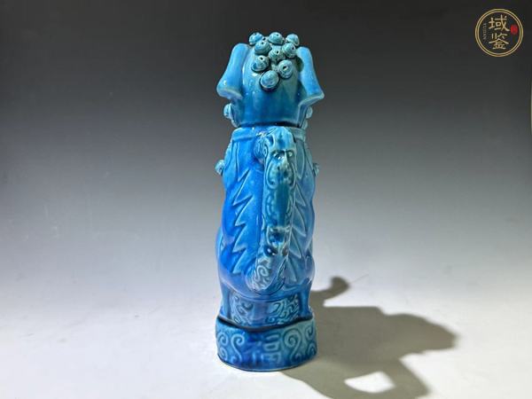 古玩陶瓷獅子孔雀藍(lán)真品鑒賞圖