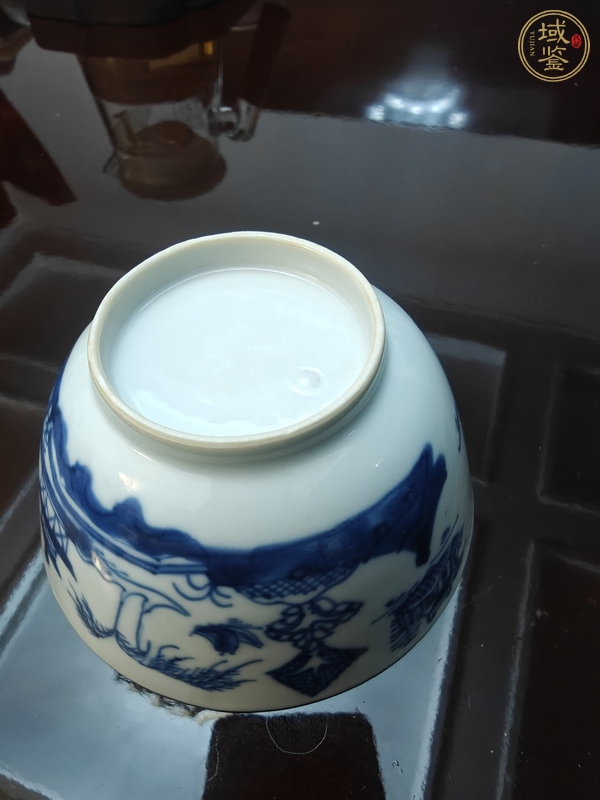 古玩陶瓷樓臺亭閣山水紋青花碗真品鑒賞圖