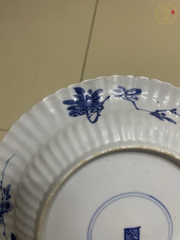 古玩陶瓷青花花卉紋瓜梭盤真品鑒賞圖