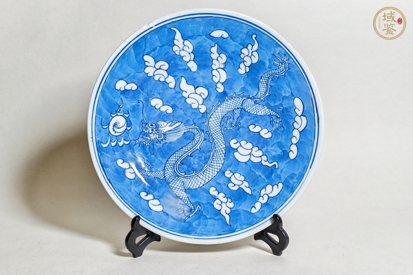 古玩陶瓷清晚期·青花云龍趕珠紋大盤真品鑒賞圖