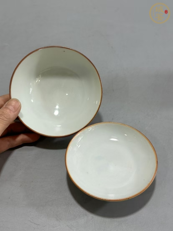 古玩陶瓷青花山水紋茶碗真品鑒賞圖