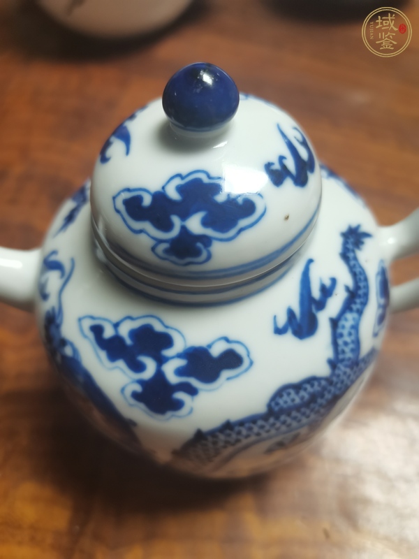 古玩陶瓷青花趕珠龍紋茶壺真品鑒賞圖