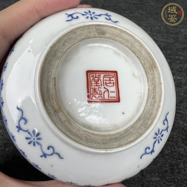 古玩陶瓷民國(guó)粉彩雪景圖印盒真品鑒賞圖