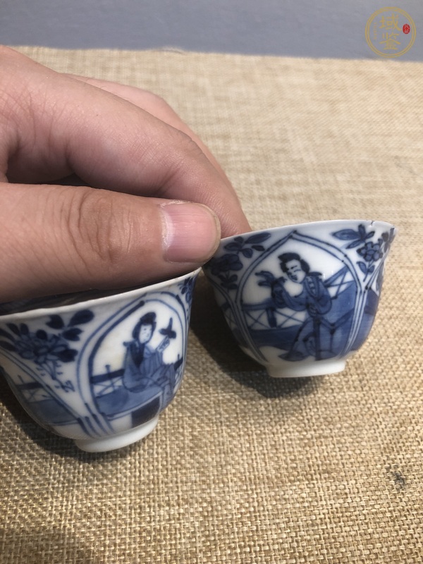 古玩陶瓷仕女紋青花杯真品鑒賞圖