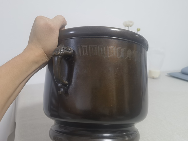 古玩轉(zhuǎn)賣龍耳簋式爐拍賣，當(dāng)前價(jià)格0元