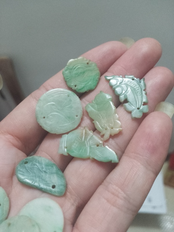 古玩玉器清代天然翡翠花片拍賣,當(dāng)前價(jià)格1280元