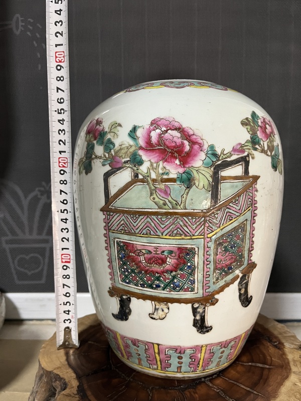 古玩陶瓷晚清粉彩博古圖冬瓜罐拍賣,當(dāng)前價(jià)格1999元