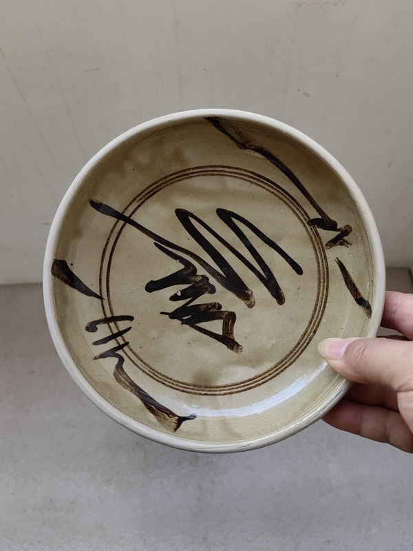 古玩陶瓷磁州窯白地黑花盤拍賣,當(dāng)前價(jià)格680元