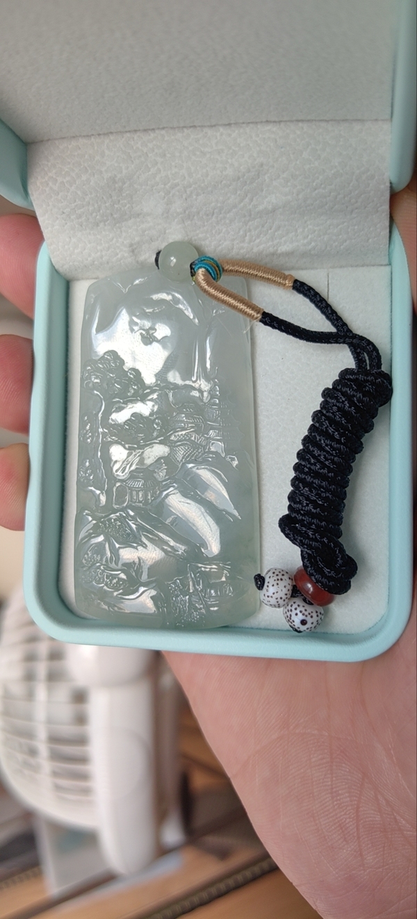 古玩玉器翡翠A貨山水牌拍賣，當前價格5500元