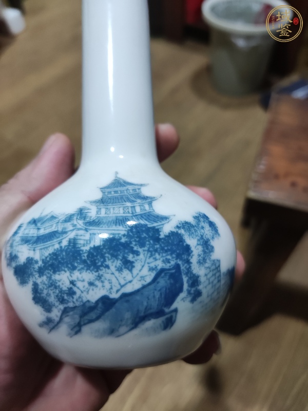 古玩陶瓷山水紋瓶真品鑒賞圖