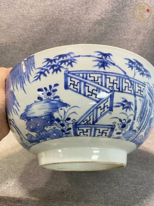 古玩陶瓷青花庭院花卉紋墩式碗真品鑒賞圖