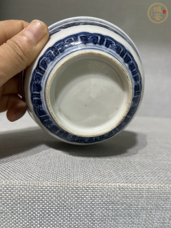 古玩陶瓷青花夔龍紋茶碗真品鑒賞圖