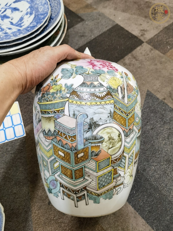 古玩陶瓷粉彩罐真品鑒賞圖