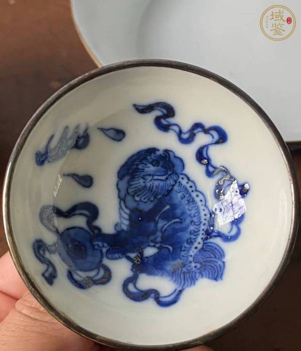 古玩陶瓷青花獅子滾繡球紋蓋真品鑒賞圖