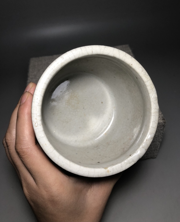 古玩陶瓷清乾隆,哥釉三足爐拍賣,當前價格4000元