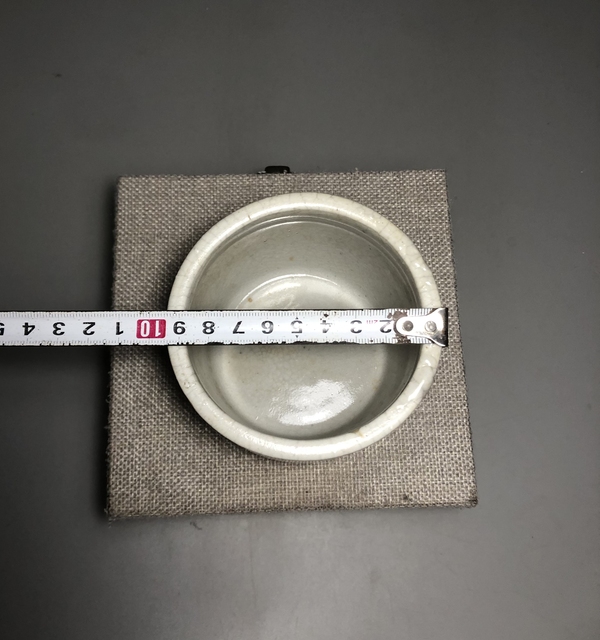 古玩陶瓷清乾隆,哥釉三足爐拍賣,當前價格4000元
