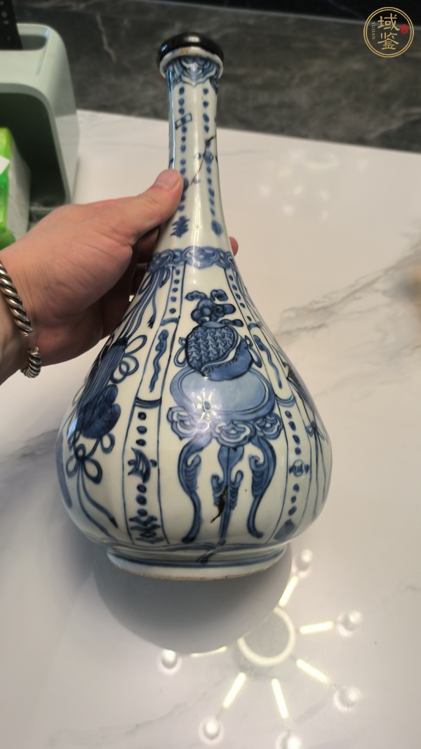 古玩陶瓷青花錐把瓶真品鑒賞圖