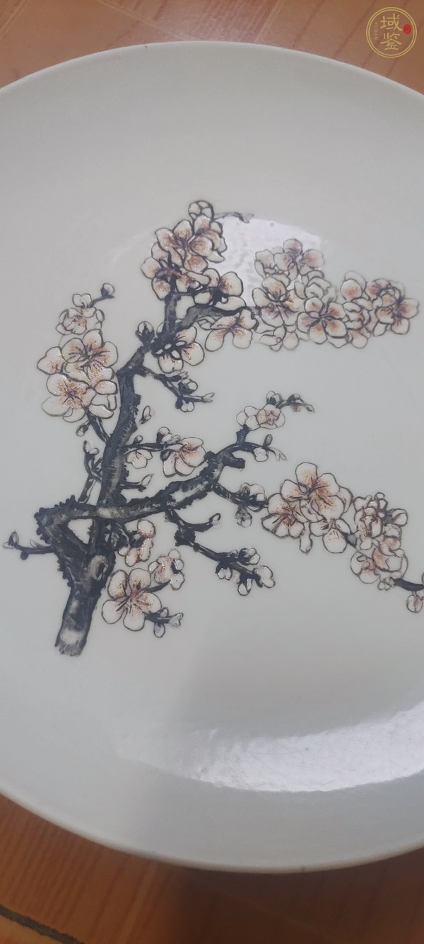 古玩陶瓷創(chuàng)匯期梅花盤子真品鑒賞圖