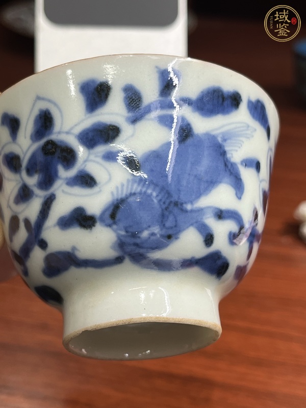 古玩陶瓷花間獅子紋青花杯真品鑒賞圖