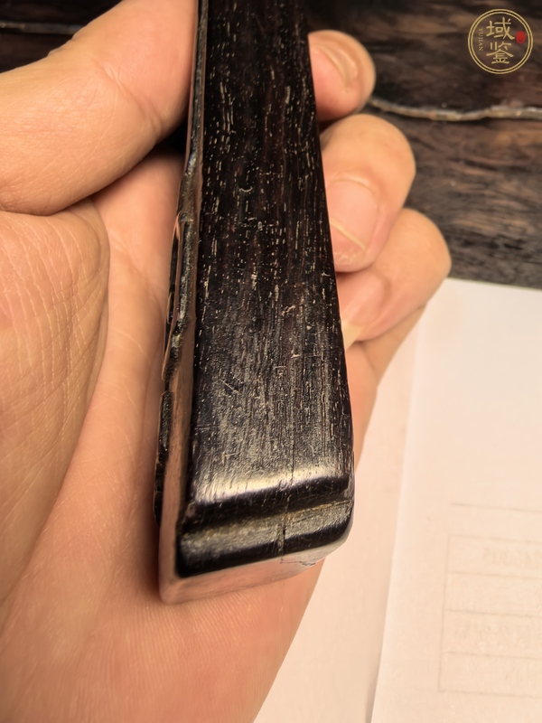 古玩雜項紫檀木雕刻的回紋鎮(zhèn)紙真品鑒賞圖