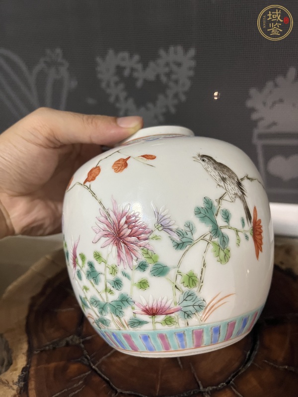 古玩陶瓷粉彩花鳥紋茶葉罐真品鑒賞圖