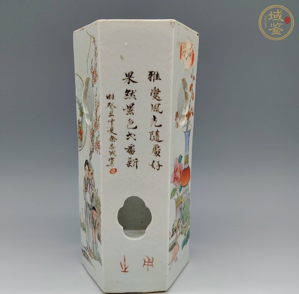 古玩陶瓷粉彩人物花卉詩(shī)文六方開(kāi)窗帽筒真品鑒賞圖