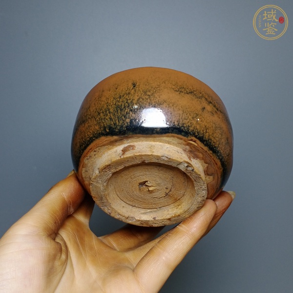 古玩陶瓷黑釉鐵銹花茶盞真品鑒賞圖