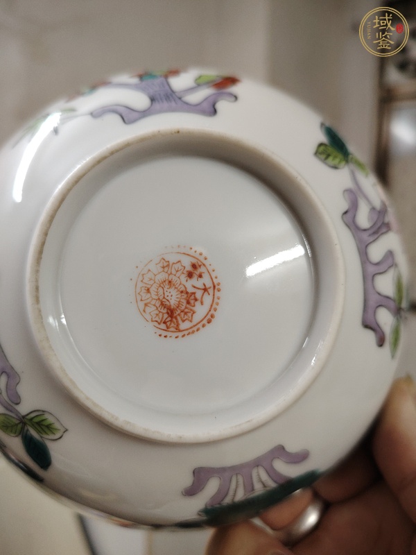 古玩陶瓷粉彩折枝花卉紋茶碗真品鑒賞圖