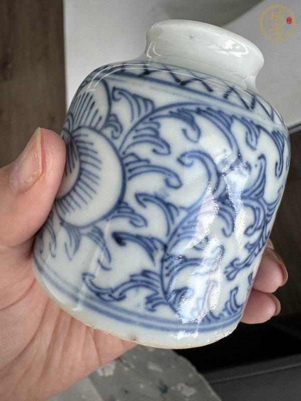 古玩陶瓷花卉紋青花水盂真品鑒賞圖