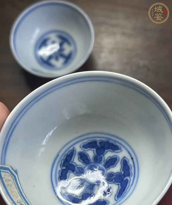 古玩陶瓷青花三松圖茶圓真品鑒賞圖