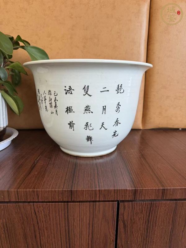 古玩陶瓷花鳥紋花盆真品鑒賞圖