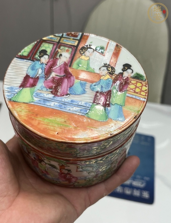 古玩陶瓷廣彩蓋盒真品鑒賞圖