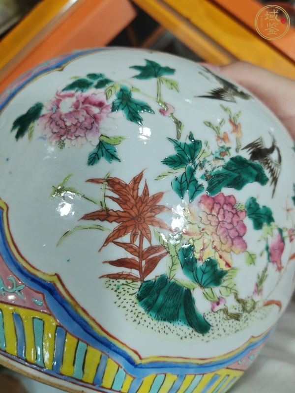 古玩陶瓷粉彩蓋罐真品鑒賞圖