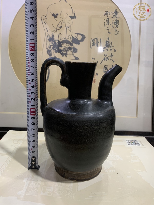 古玩陶瓷耀州窯黑釉執(zhí)壺真品鑒賞圖