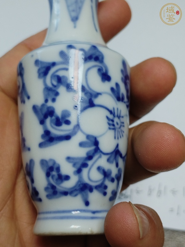 古玩陶瓷青花瓶真品鑒賞圖