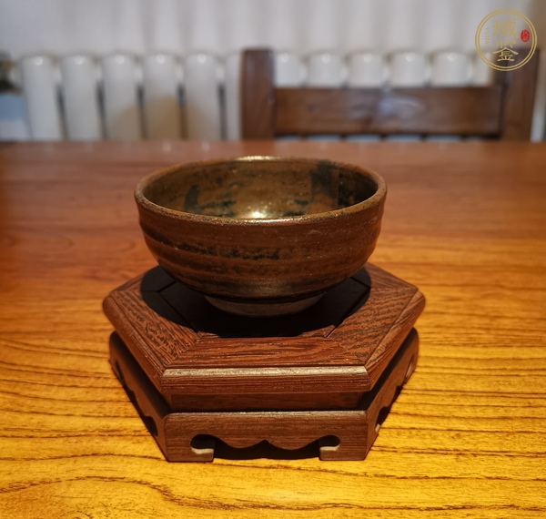 古玩陶瓷磁州窯鐵銹花茶盞真品鑒賞圖