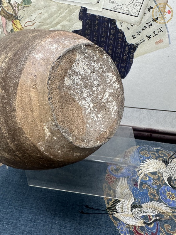 古玩陶瓷褐釉罐真品鑒賞圖