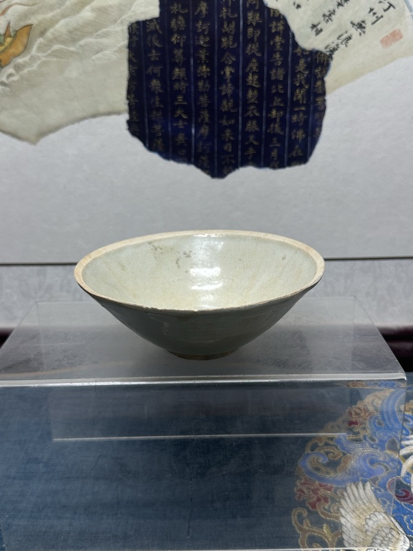 古玩轉(zhuǎn)賣元代精品湖田窯影青大碗拍賣，當(dāng)前價格3500元