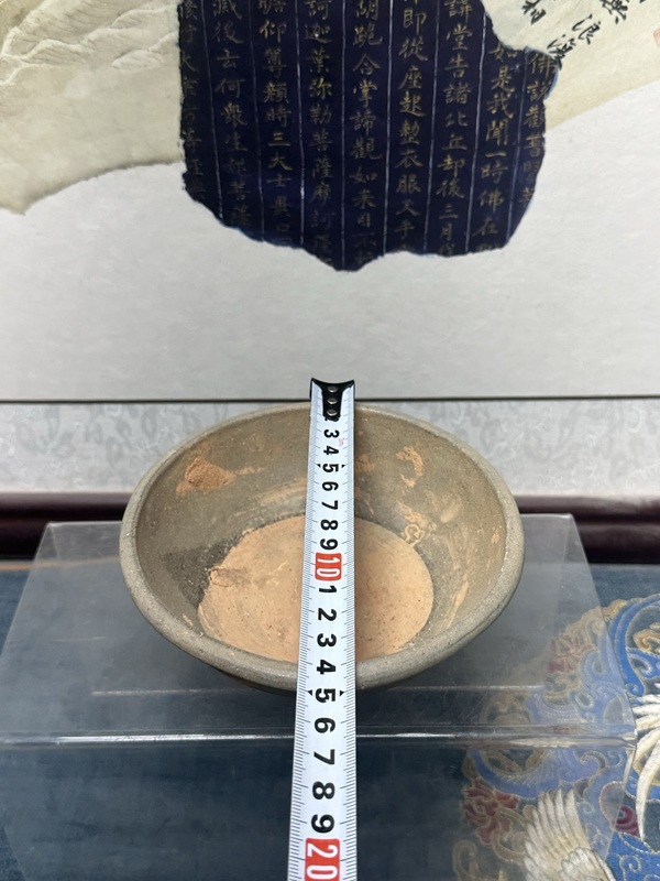 古玩陶瓷元代精品龍泉唇口大碗 龍泉精品拍賣，當(dāng)前價格169元