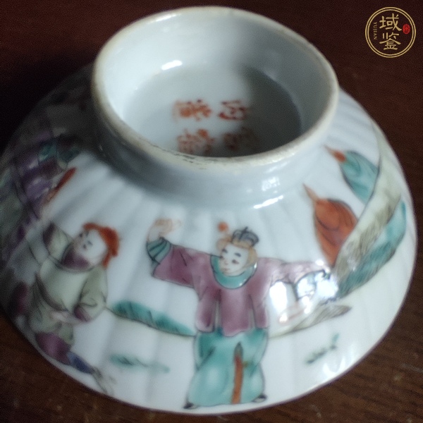 古玩陶瓷人物紋粉彩蓋子真品鑒賞圖
