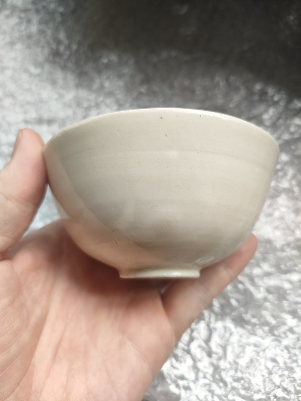 古玩陶瓷宋定窯白釉素碗拍賣(mài)，當(dāng)前價(jià)格1200元