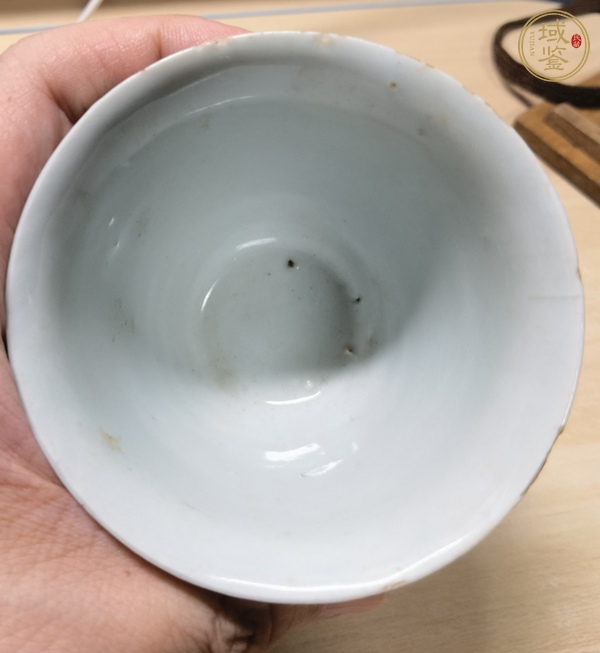 古玩陶瓷青花山水人物紋仰鐘杯真品鑒賞圖