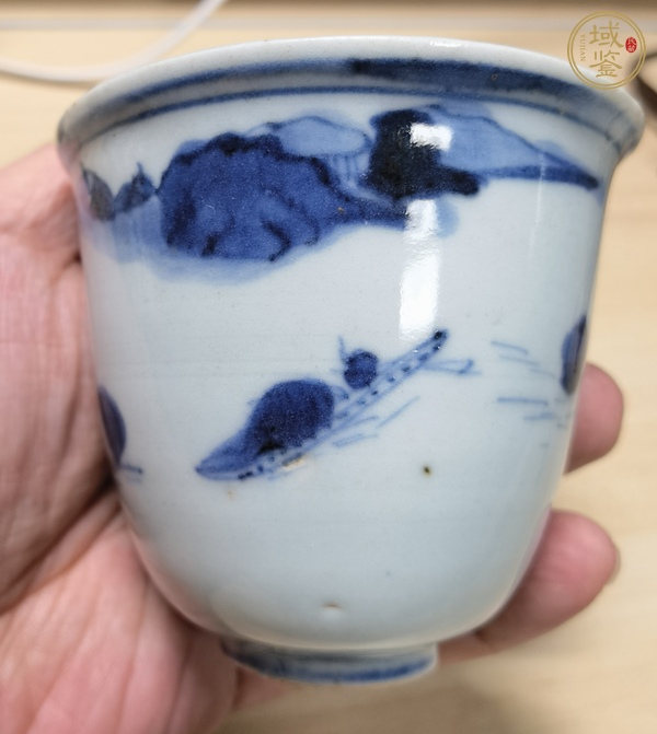 古玩陶瓷青花山水人物紋仰鐘杯真品鑒賞圖