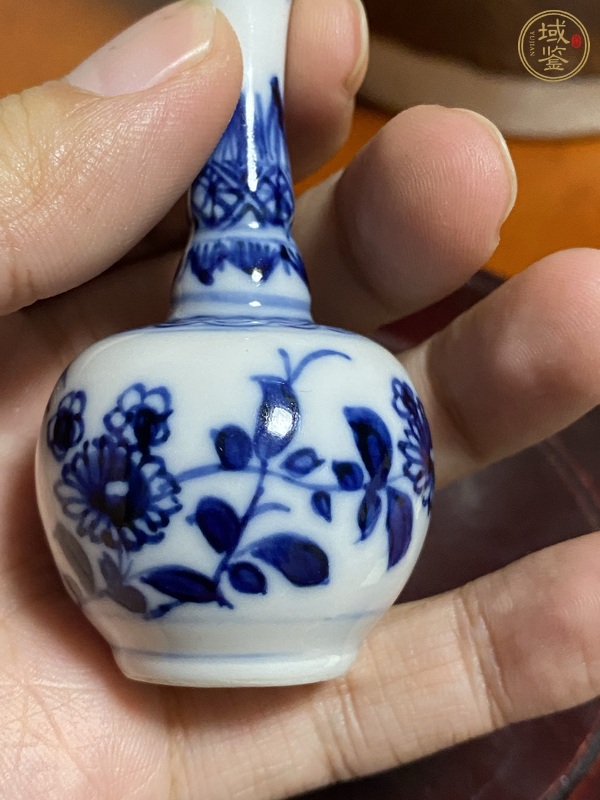 古玩陶瓷青花長(zhǎng)頸瓶真品鑒賞圖