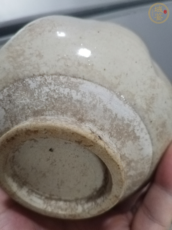 古玩陶瓷北宋白釉瓜棱罐真品鑒賞圖