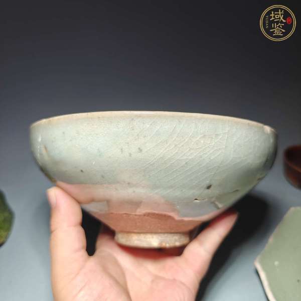 古玩陶瓷鈞窯天青釉紫斑大碗真品鑒賞圖