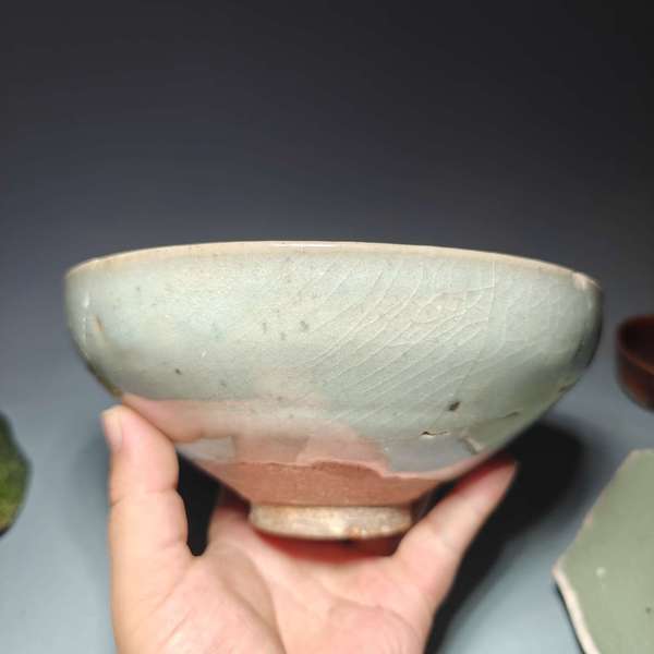 古玩陶瓷鈞窯天青釉紫斑大碗拍賣,當前價格3600元