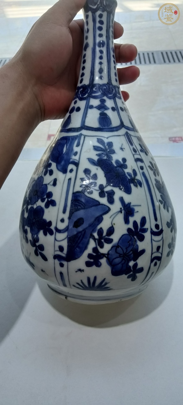 古玩陶瓷青花花卉膽瓶  真品鑒賞圖