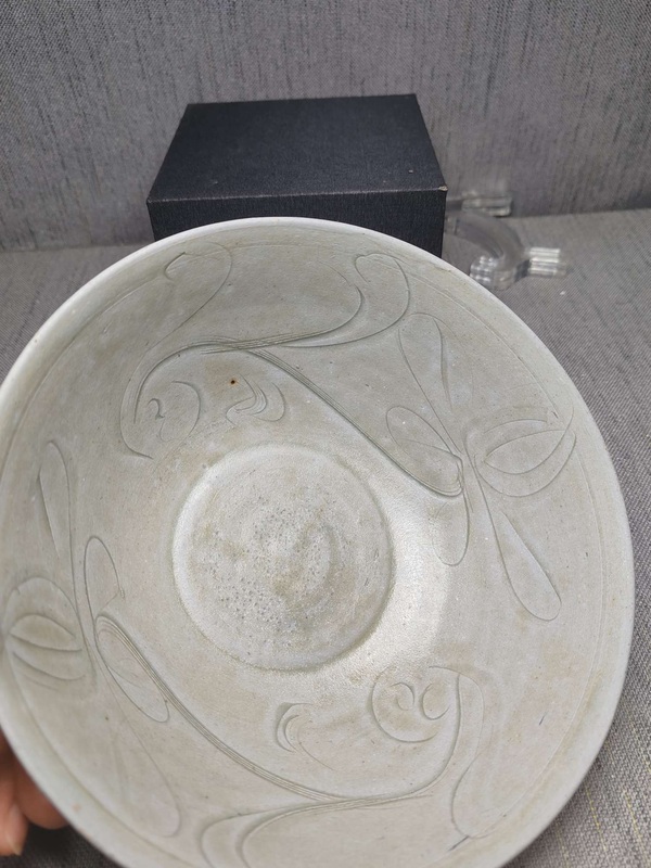 古玩陶瓷(精品)金村窯青瓷刻花大碗(收藏極館藏)拍賣,當前價格3888元