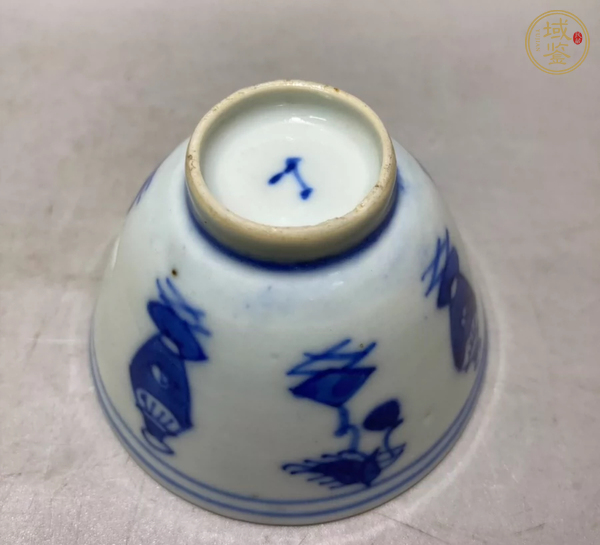 古玩陶瓷青花博古圖仰鐘杯真品鑒賞圖